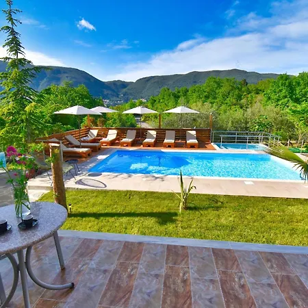 Дом отдыха The Stone Villas Ano Korakiana